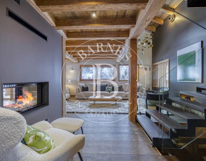 BARNES ARAVIS - LA CLUSAZ -BARNES ARAVIS - LA CLUSAZ - MAGNIFICENT FURNISHED CHALET CLOSE TO THE SKI SLOPES