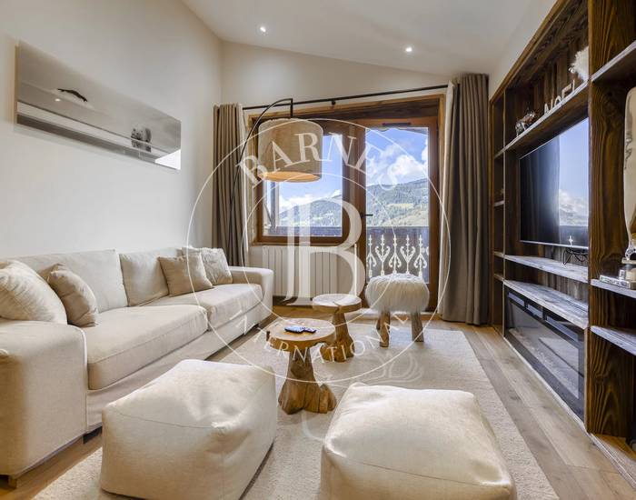 MEGÈVE – RENOVATED APARTMENT WITH MOUNTAIN VIEWS – 3 BEDROOMS
