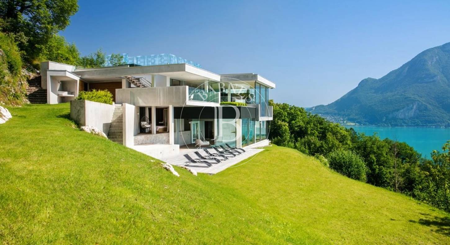 BARNES ANNECY : VILLA MODERNE VUE LAC