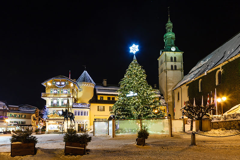 Megève, sa place et l'emblématique Magasin AAllard